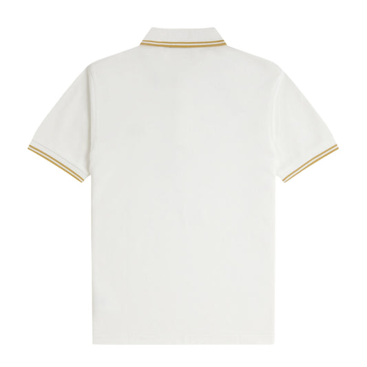 Polo de manga curta Fred Perry Twin Tipped Fred Perry Shirt em Snow White/Honeycomb. Foto da parte de trás.