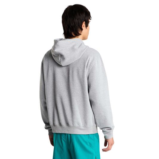 Vista traseira a três quartos da sweat The North Face Essential Simple Dome cinza-claro mesclado num modelo, com capuz pousado nas costas.