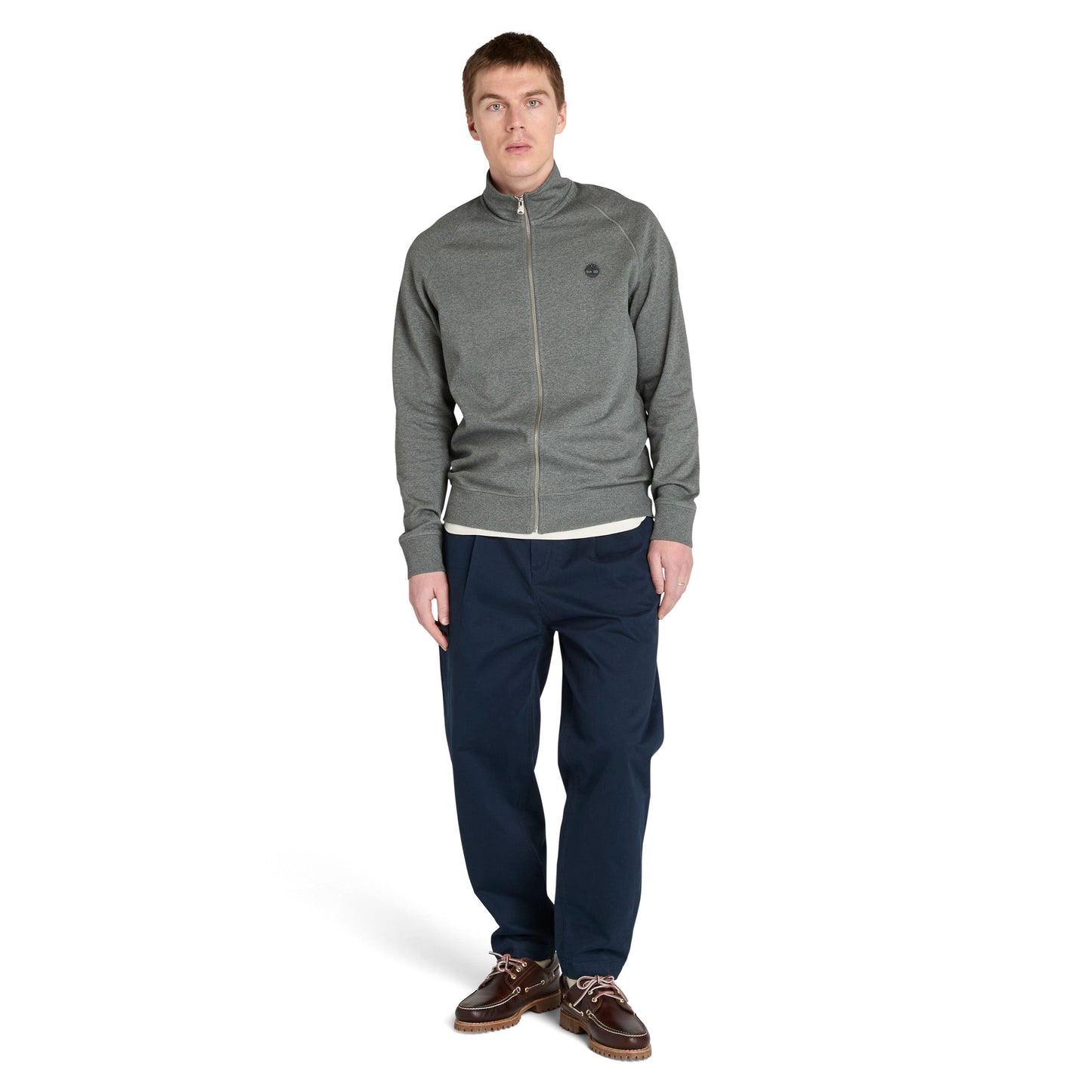 Casaco para homem Timberland em malha escovada Exeter River em Dark Grey Heather. Foto da parte da frente, vestido.