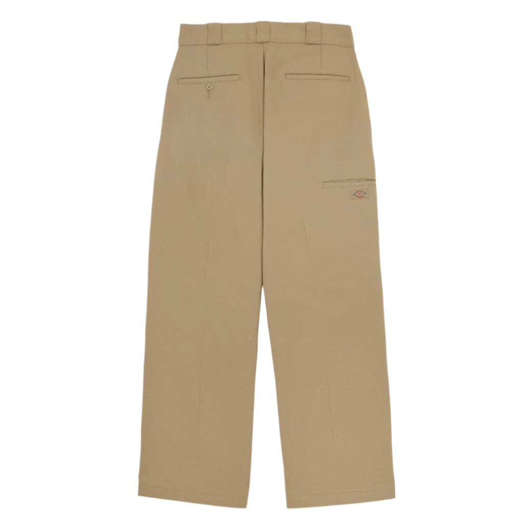 Dickies Double Knee Rec Pant Khaki. Foto da parte de trás.