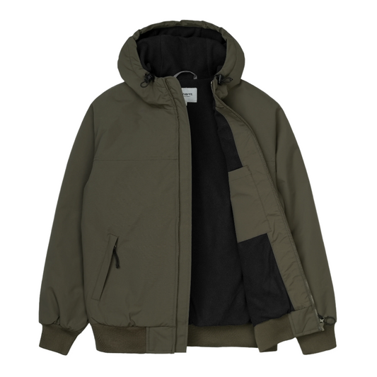 Carhartt WIP Hooded Sail Jacket em Cypress com logo bordado no peito em preto. Foto de frente aberto.