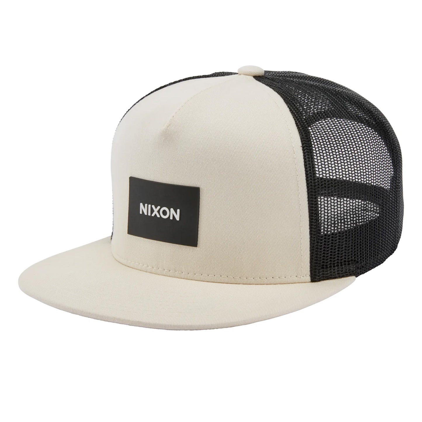 Nixon Team Trucker Hat Cream/Black. Foto da parte da frente a 3/4.