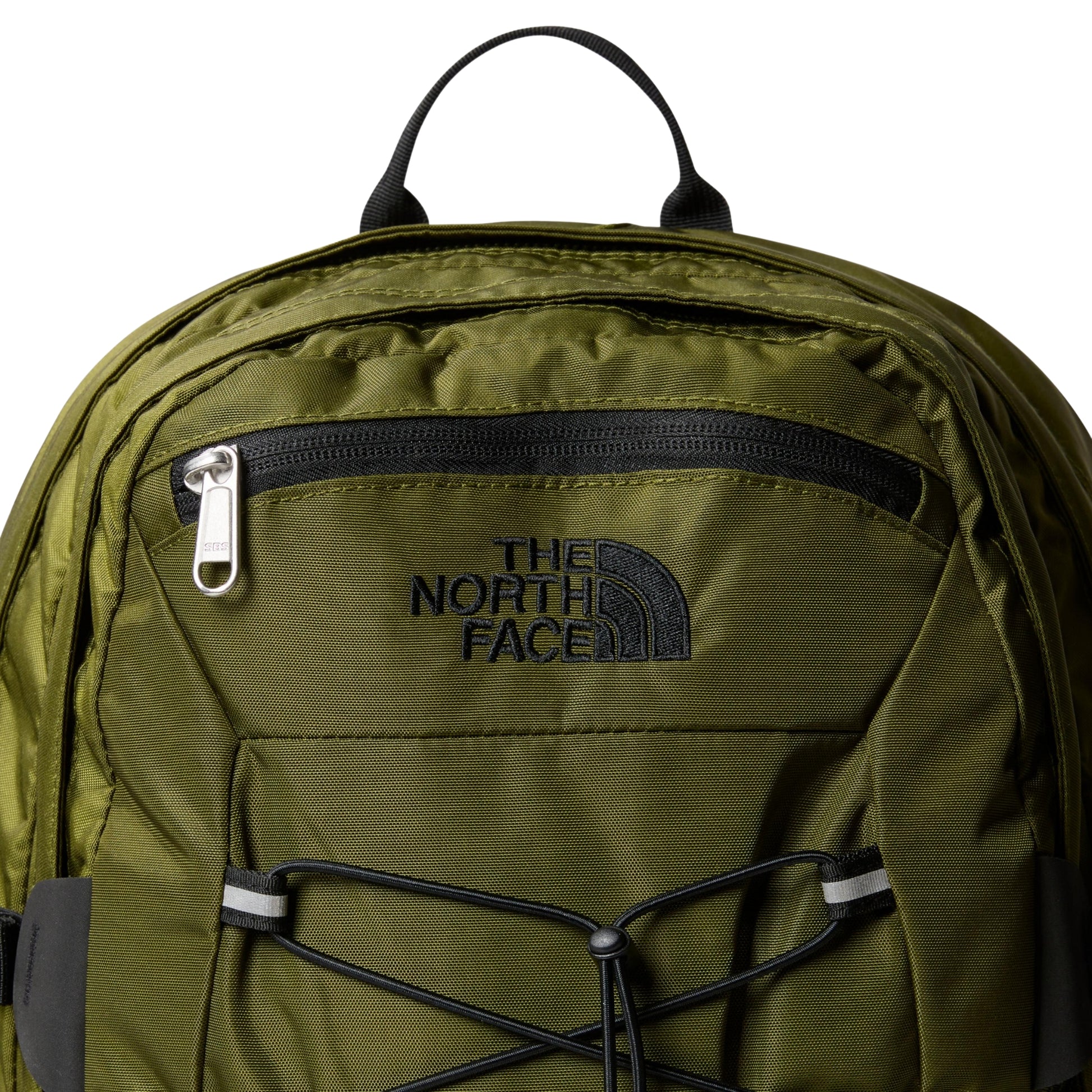 The North Face Borealis Classic Backpack Forest Olive/TNF Black. Foto de detalhe do topo da mochila.