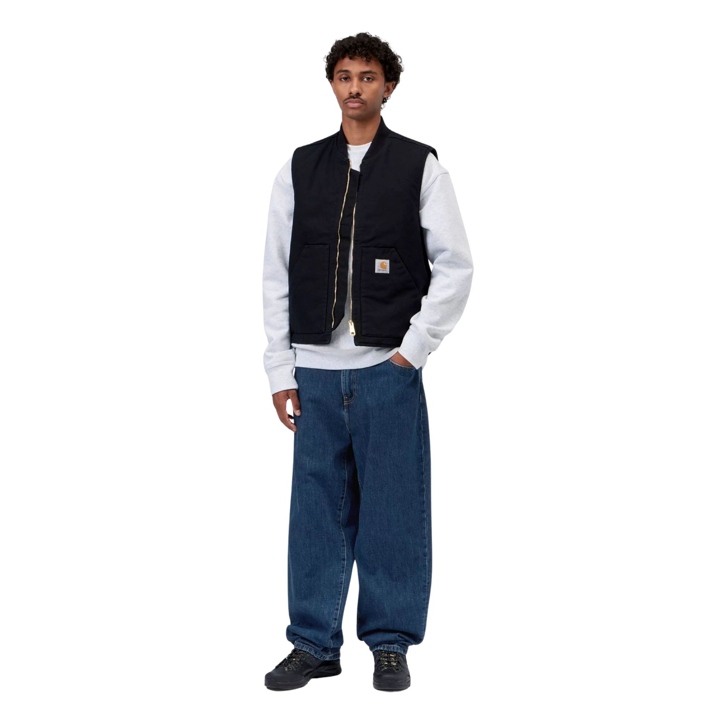 Calça de ganga para homem Carhartt WIP Aaron em azul com lavagem Stone Washed. Foto da parte da frente, vestidas.