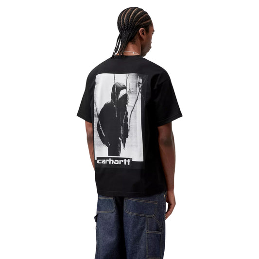 T-Shirt de manga curta para homem Carhartt WIP Archive Script em Preto. Foto da parte de trás, vestida.
