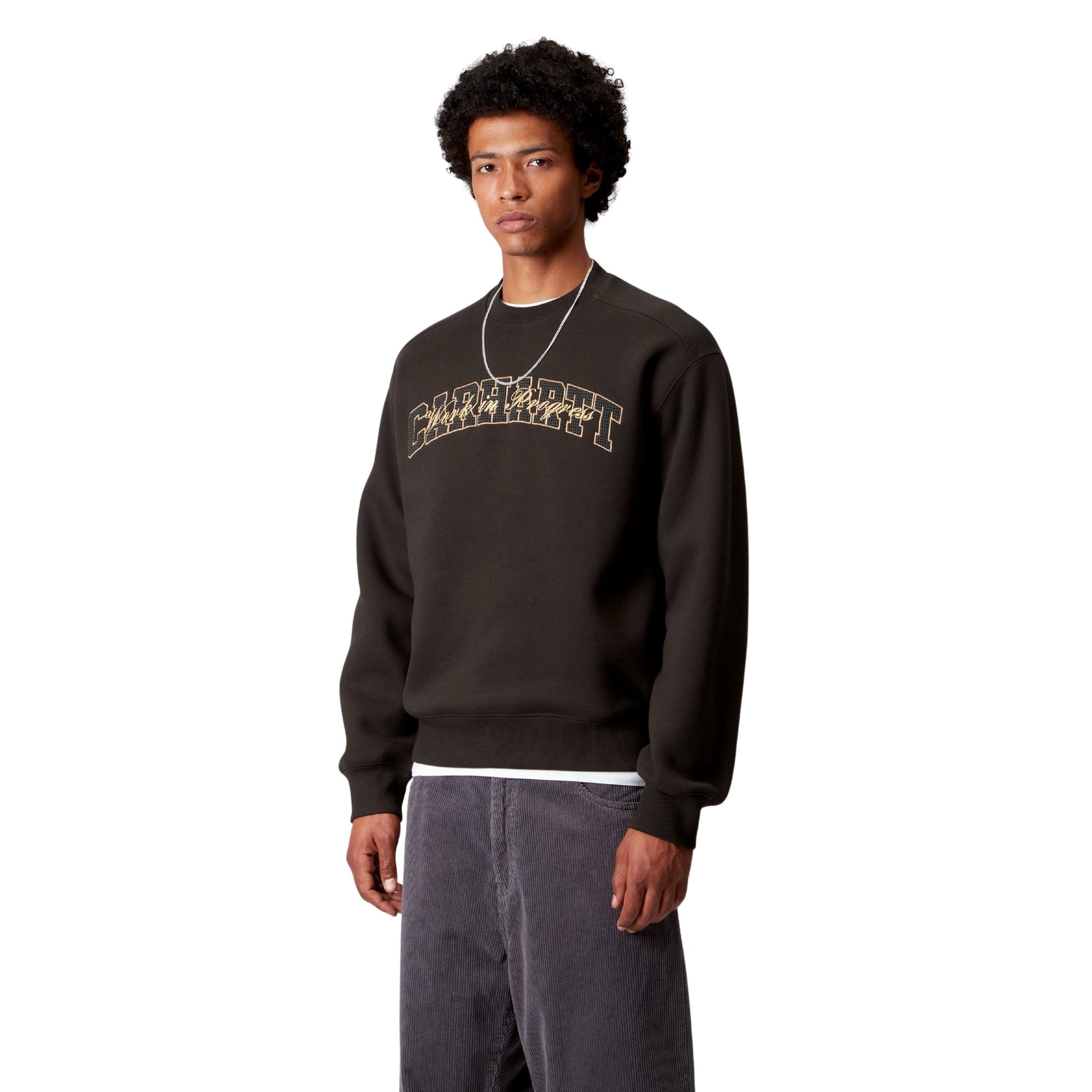 Sweat para homem Carhartt WIP Big School em Tobacco. Foto da parte da frente, vestida.