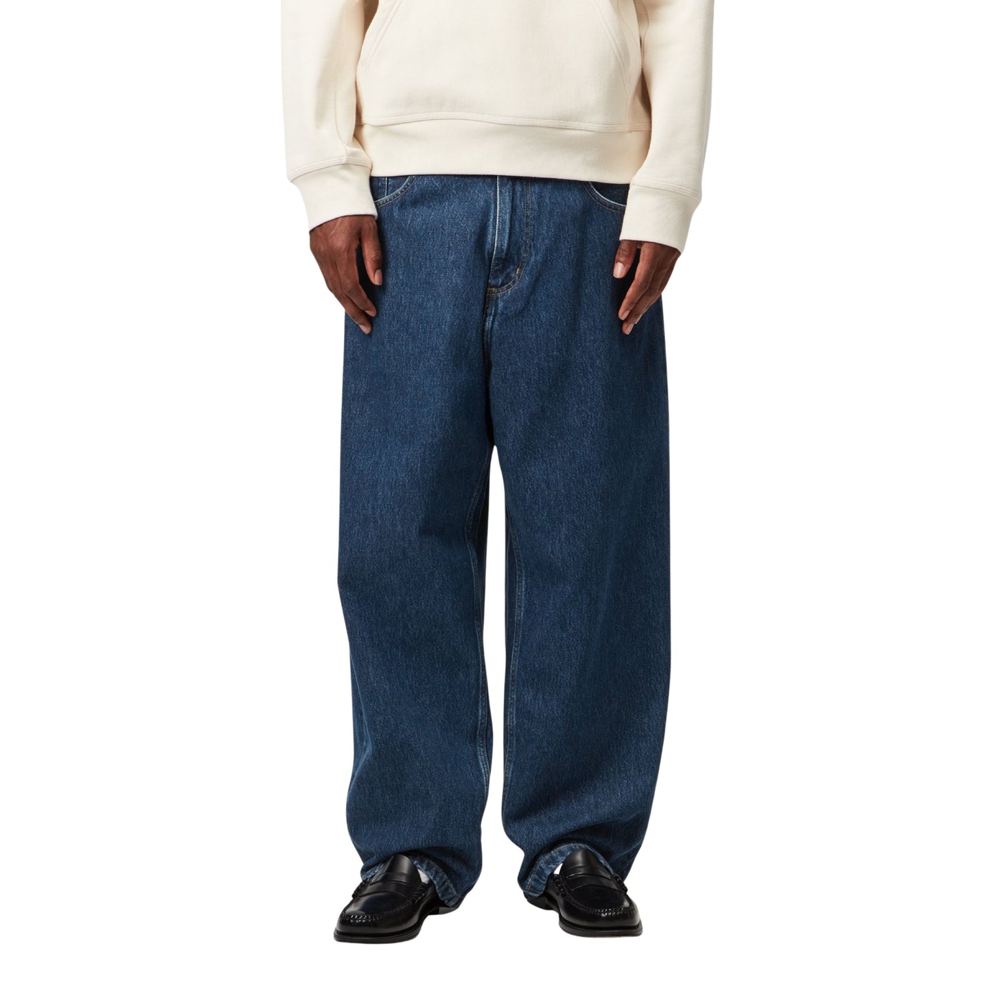 Calça de ganga para homem Carhartt WIP Brandon em Azul Stone Washed. Foto da parte da frente, vestidas.