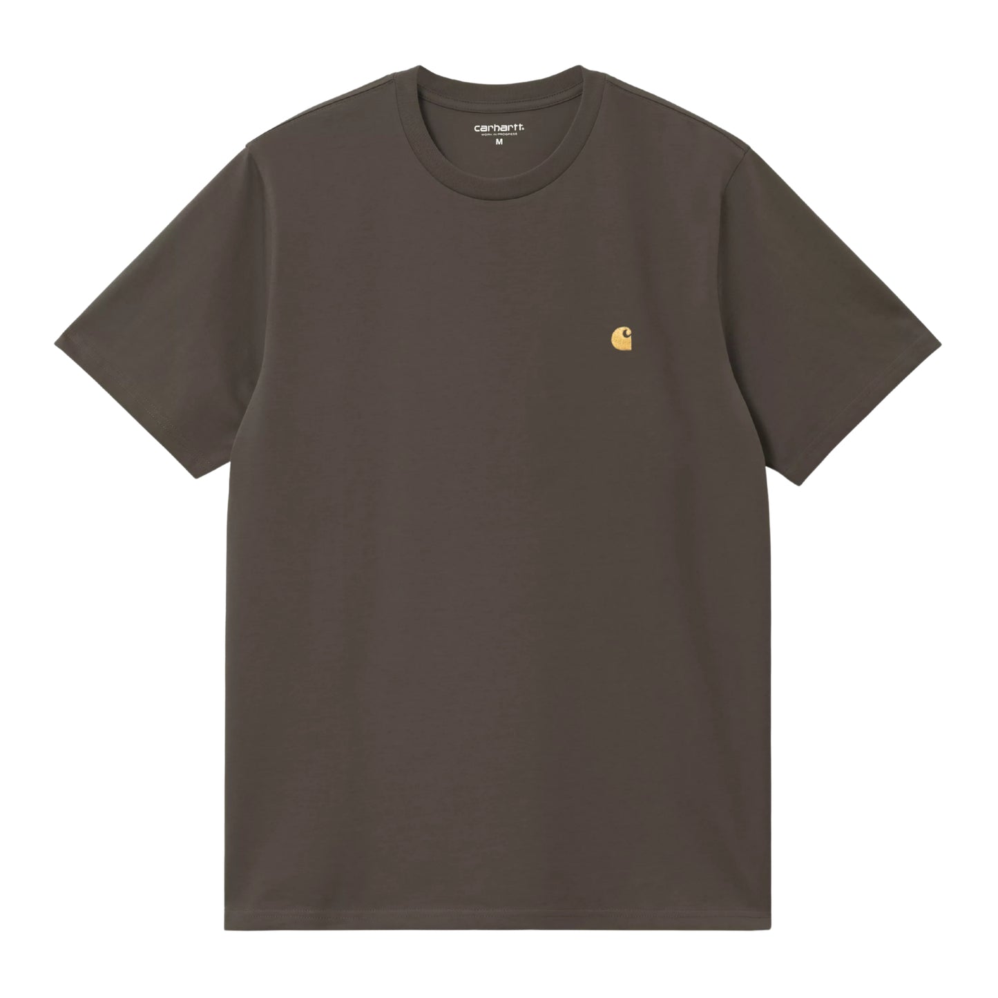 T-shirt manga curta Carhartt WIP S/S Chase em Shungite / Gold — produto sem modelo, vista frontal, detalhe do logo "C" dourado bordado no peito esquerdo e decote redondo.