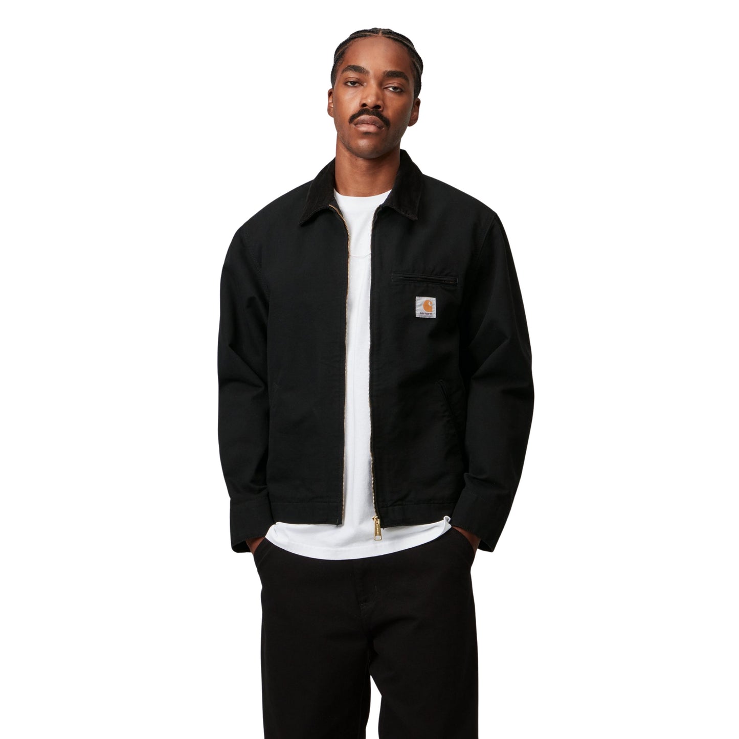 Casaco de homem Carhartt WIP Detroit em Preto/Preto. Foto da parte da frente, vestido.