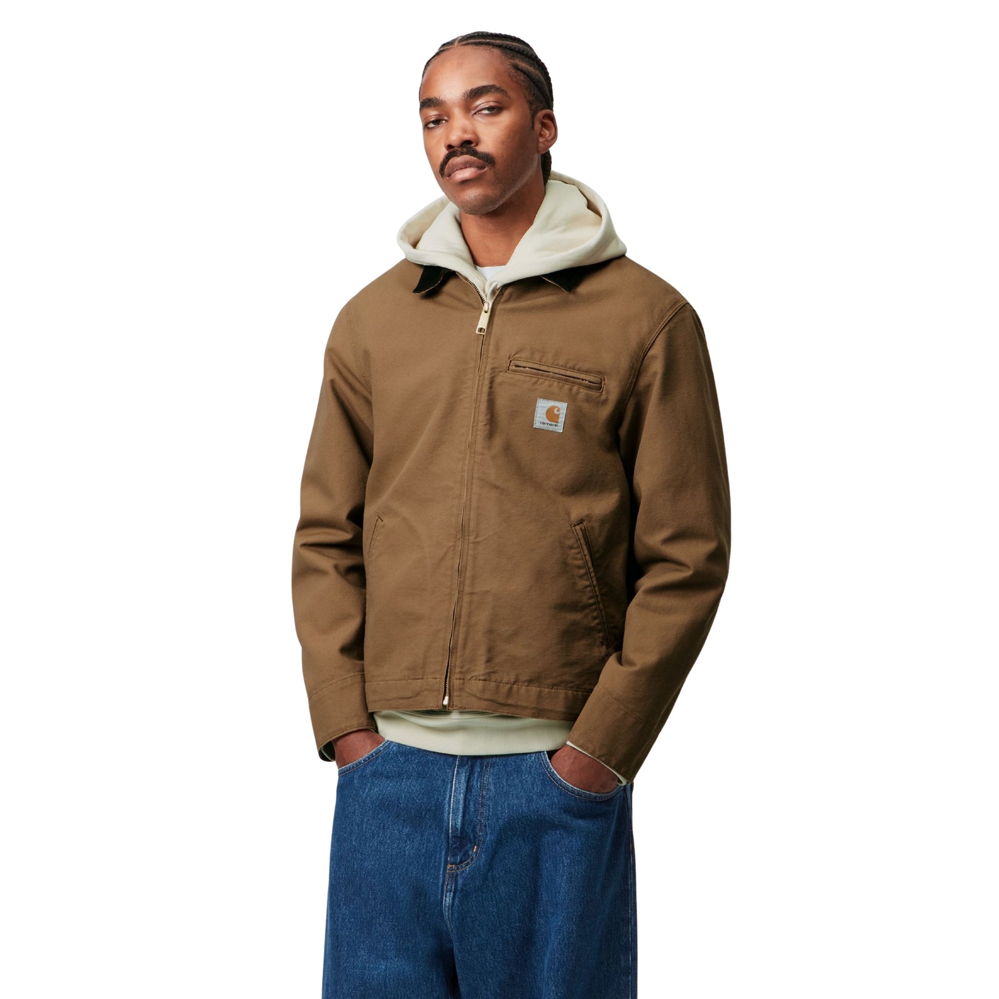 Casaco de homem Carhartt WIP Detroit em Hamilton Brown / Tobacco. Foto da parte da frente, vestido.