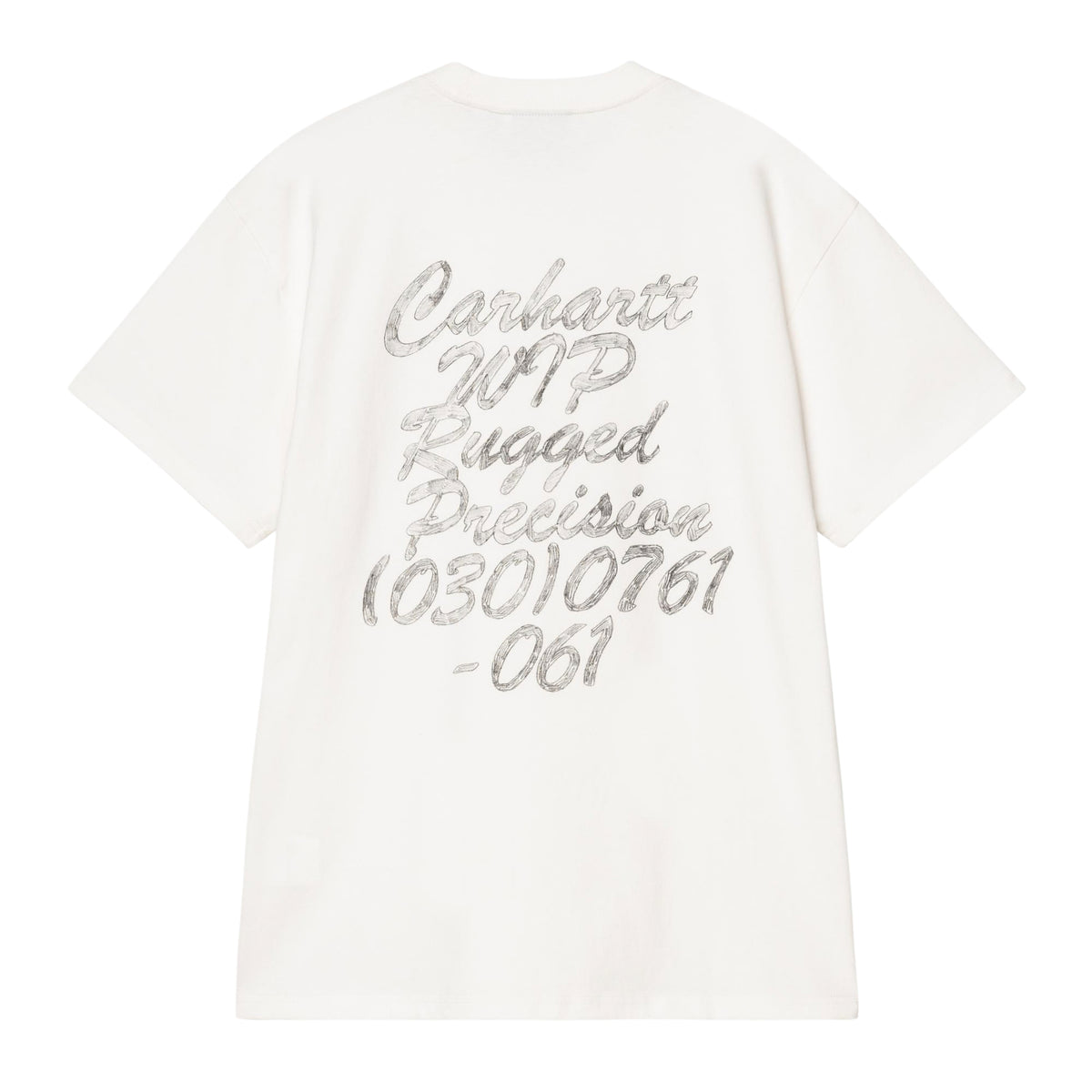 T-shirt de manga curta Carhartt WIP Hatching Script em Wax, peça disposta de costas sobre fundo branco, com grande estampado cinzento de lettering Carhartt WIP, Rugged Precision e números.