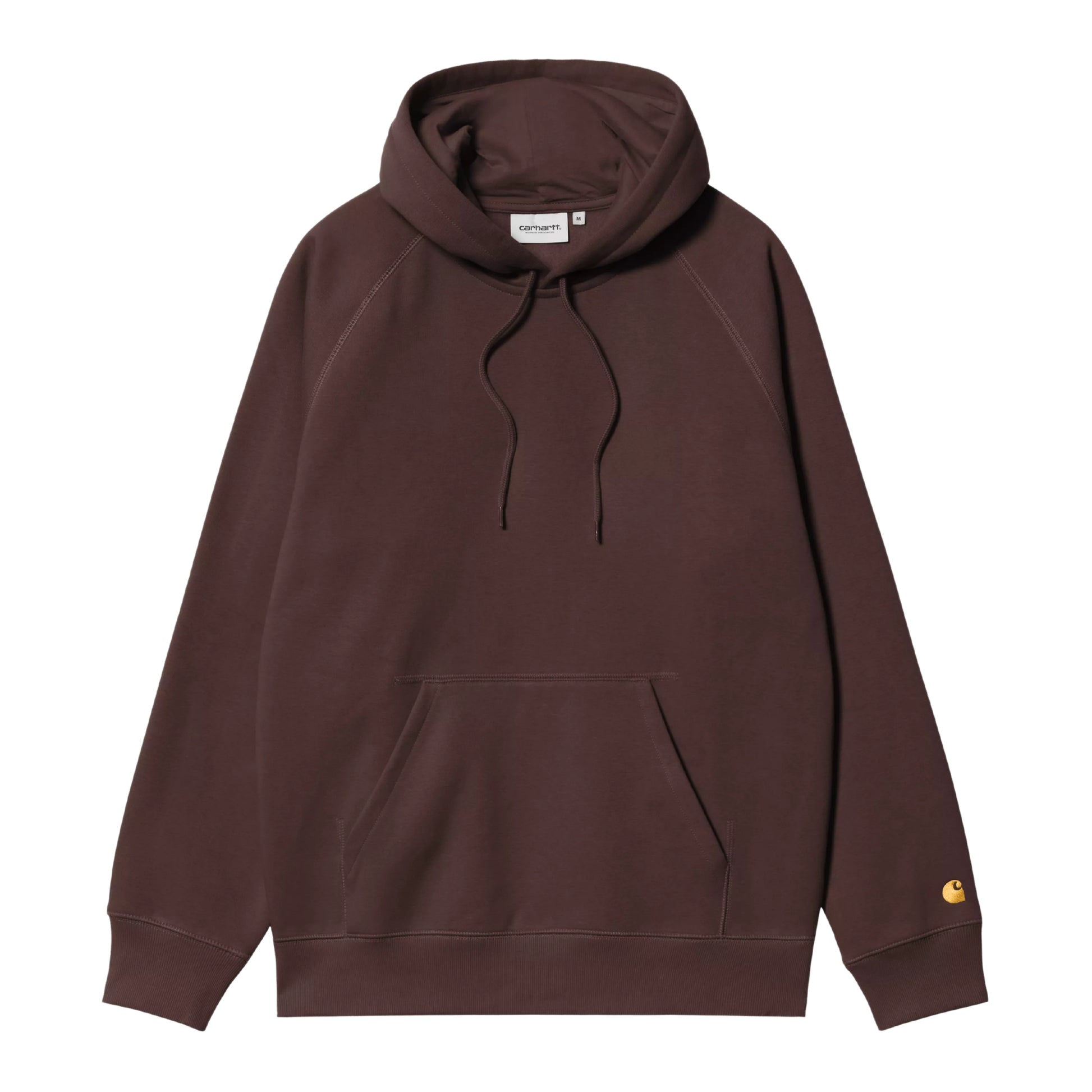 Sweat com carapuço para homem Carhartt WIP Chase em Palisander / Gold — produto sem modelo, vista frontal, detalhe do logo "C" bordado a dourado na manga esquerda e bolso canguru.