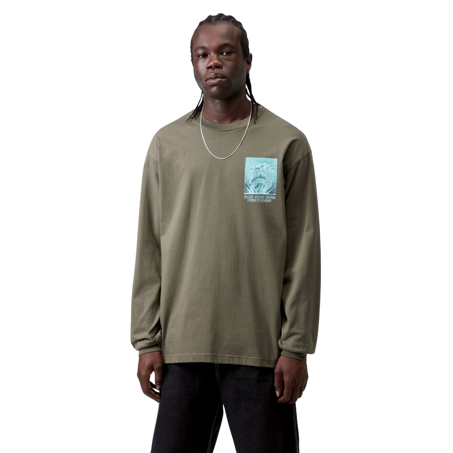 T-Shirt de manga comprida para homem Carhartt WIP Emerge em Leaf stone washed. Foto da parte da frente, vestida.
