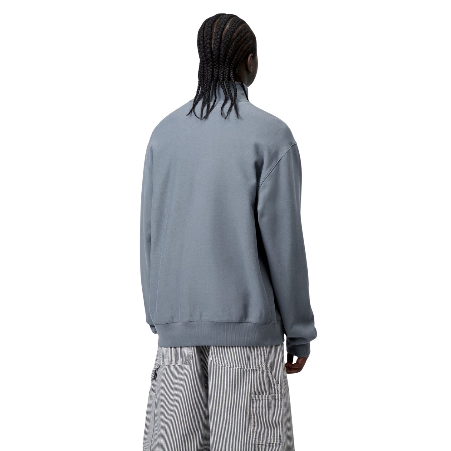 Sweat half zip para homem Carhartt WIP Longhand em Azul Cozy/Branco. Foto da parte de trás, vestida.