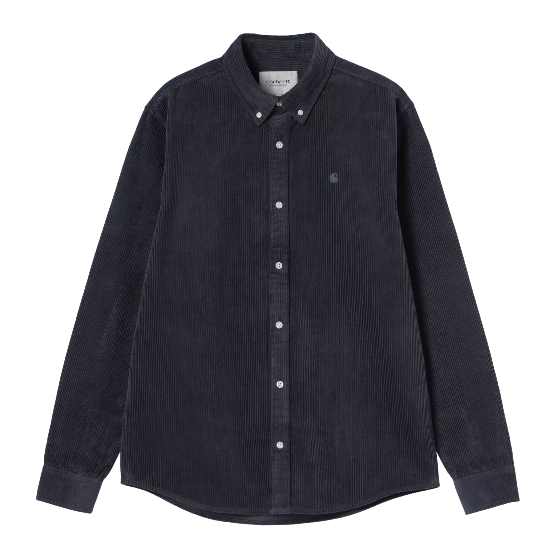 Camisa Carhartt WIP L/S Madison Cord Shirt em Dark Navy — vista frontal, produto sem modelo, bombazina de algodão de oito nervuras azul-marinho escuro, corte regular, colarinho button-down, fecho com botões brancos, logótipo "C" Carhartt bordado em tom-sobre-tom no peito esquerdo, punhos com botão, barra curva, etiqueta "carhartt" interior visível no colarinho, fundo branco.