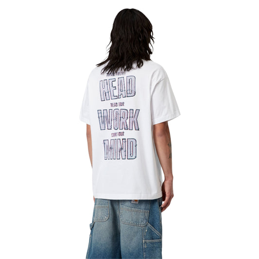 T-Shirt de manga curta para homem Carhartt WIP Mind Your Head em Branco. Foto da parte de trás, vestida.
