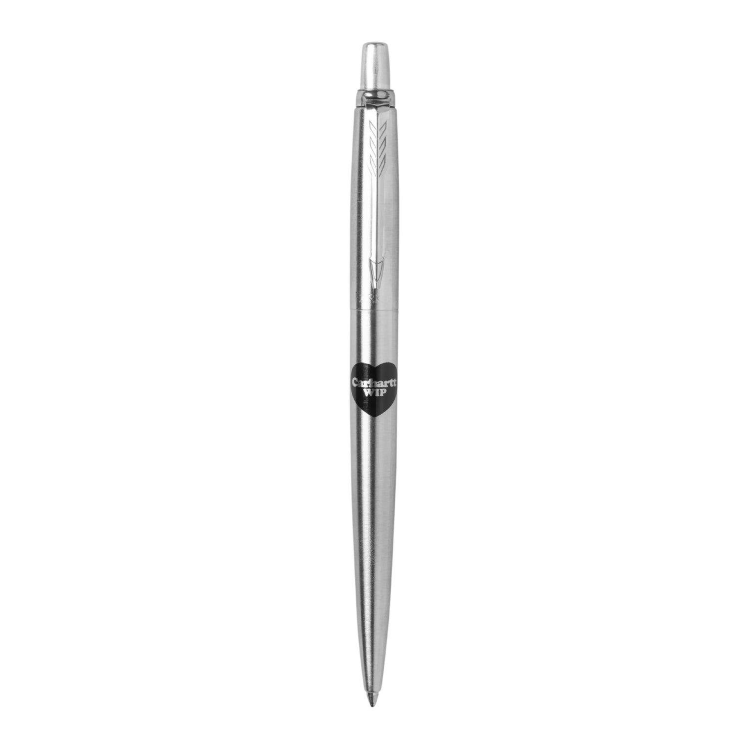 Caneta Esferográfica Carhartt WIP x Parker Jotter Heart em Prateado. Foto da caneta de frente.