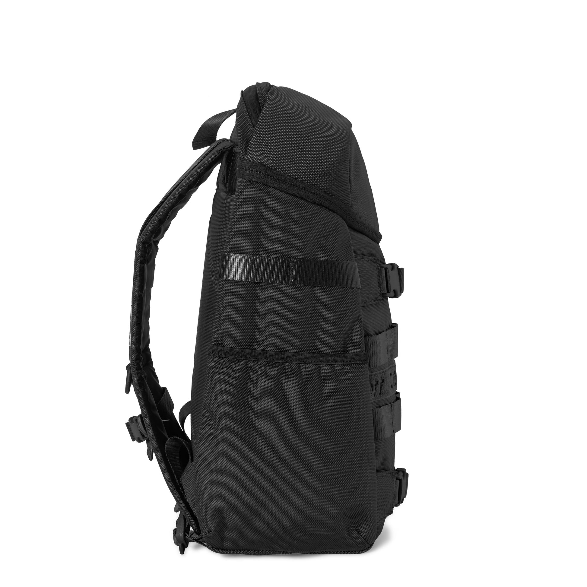 Mochila unissexo Carhartt WIP Prescott em Preto. Foto da lateral.