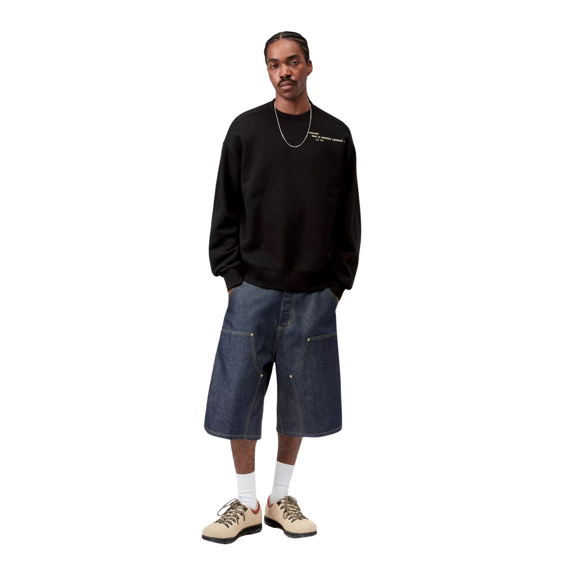 Sweat para homem Carhartt WIP Punched em Preto. Foto da parte da frente, vestida.