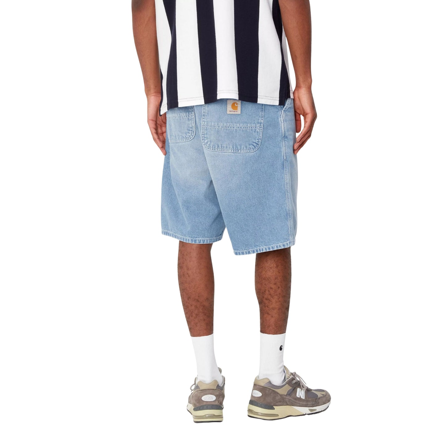 Calções de ganga para homem Carhartt WIP Simple em Azul light true washed. Foto da parte de trás, vestidos.
