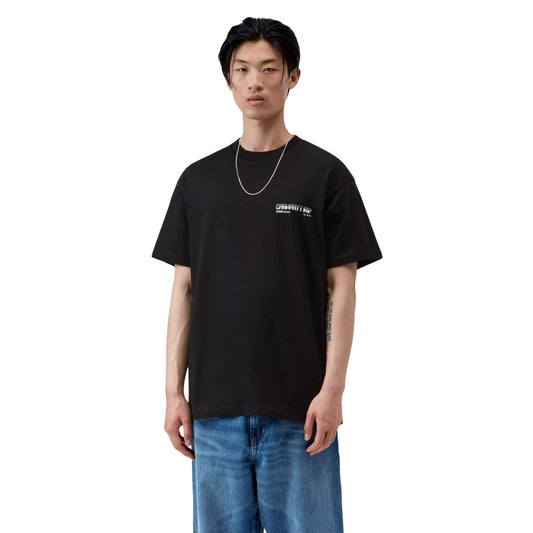 T-Shirt com manga curta para homem Carhartt WIP Wiptopia II em Preto. Foto da parte da frente, vestida.