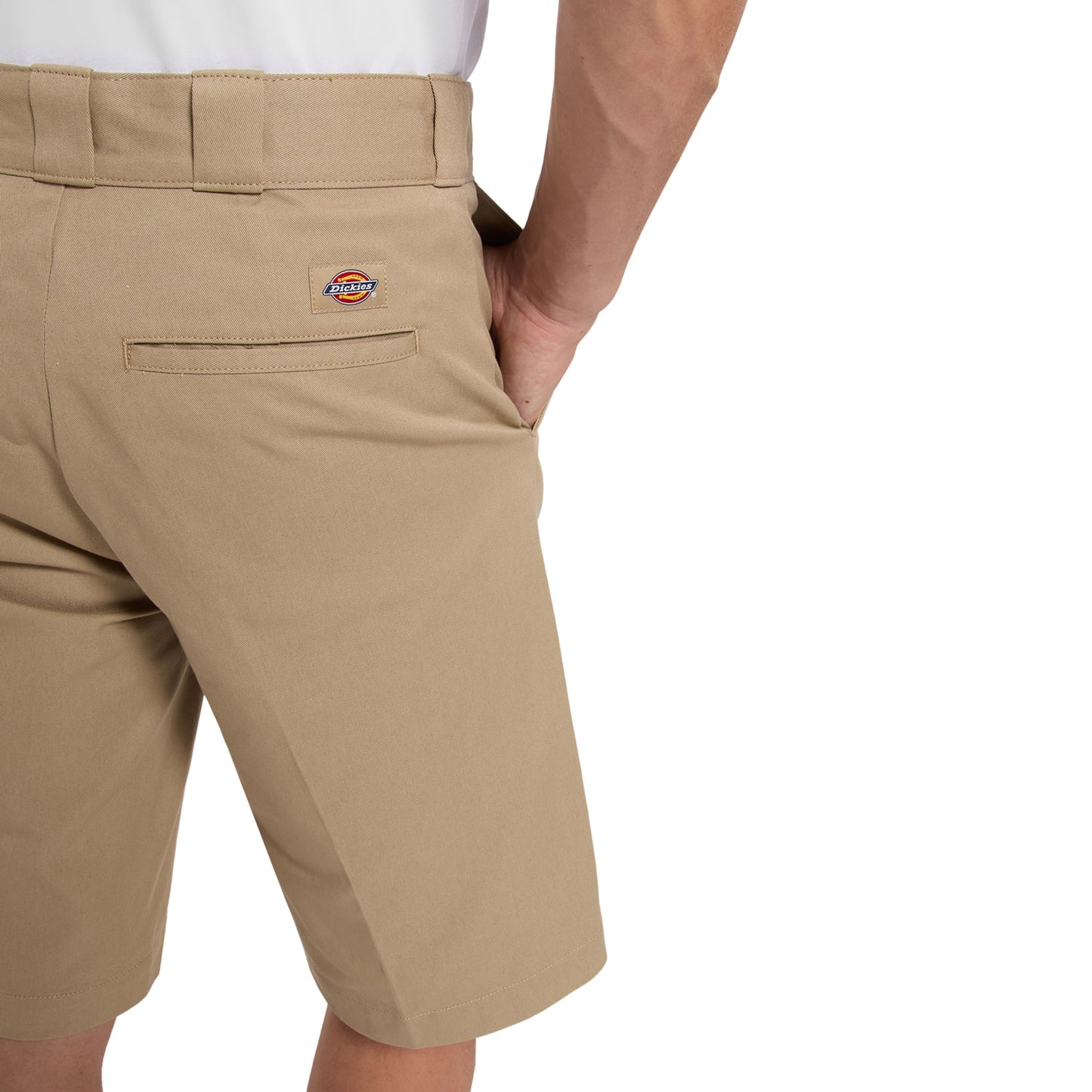 Calções de homem Dickies 247 em Desert Sand. Foto de detalhe da parte de trás.