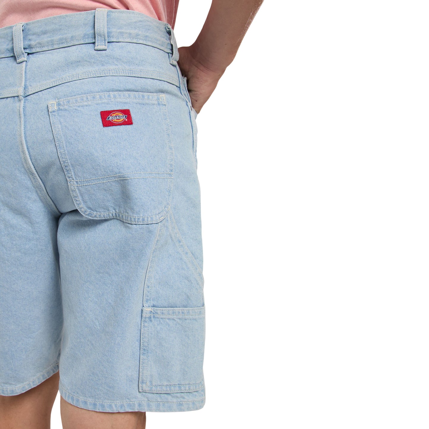 Calções de ganga para homem Dickies 993 11 Inch Carpenter em Vintage Blue. Foto de detalhe da parte de trás, vestidos.