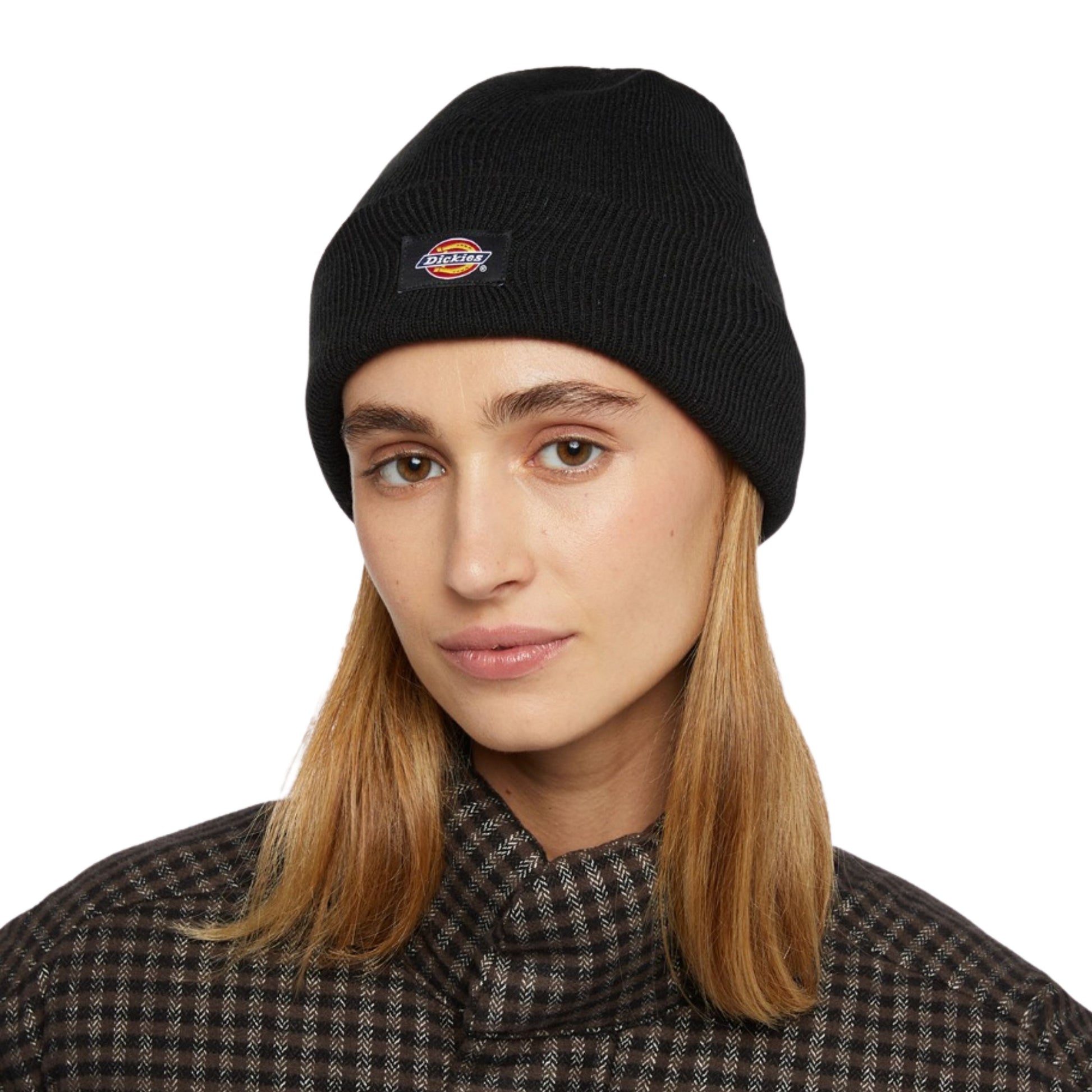 Gorro unissexo Dickies Gibsland em Preto. Foto na cabeça de modelo.