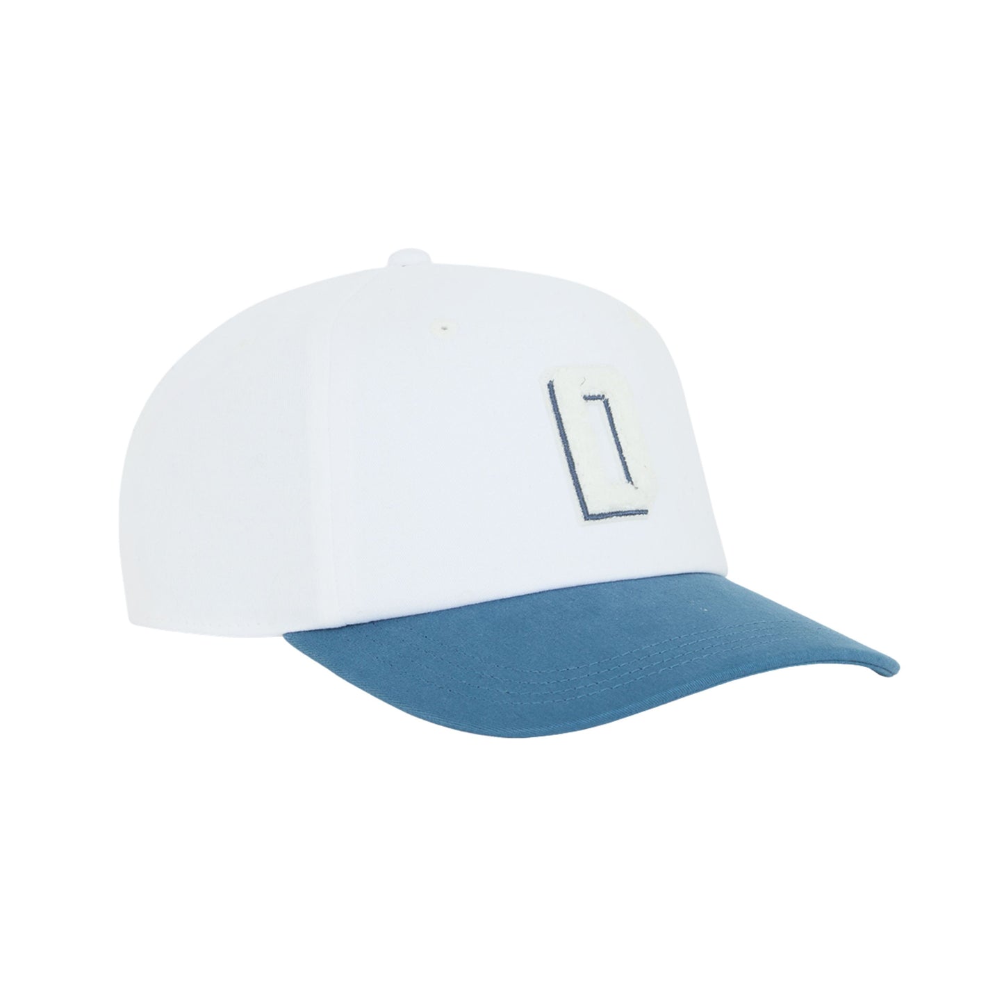 Boné unissexo Dickies Latty Dad em Egret. Foto da parte da frente.