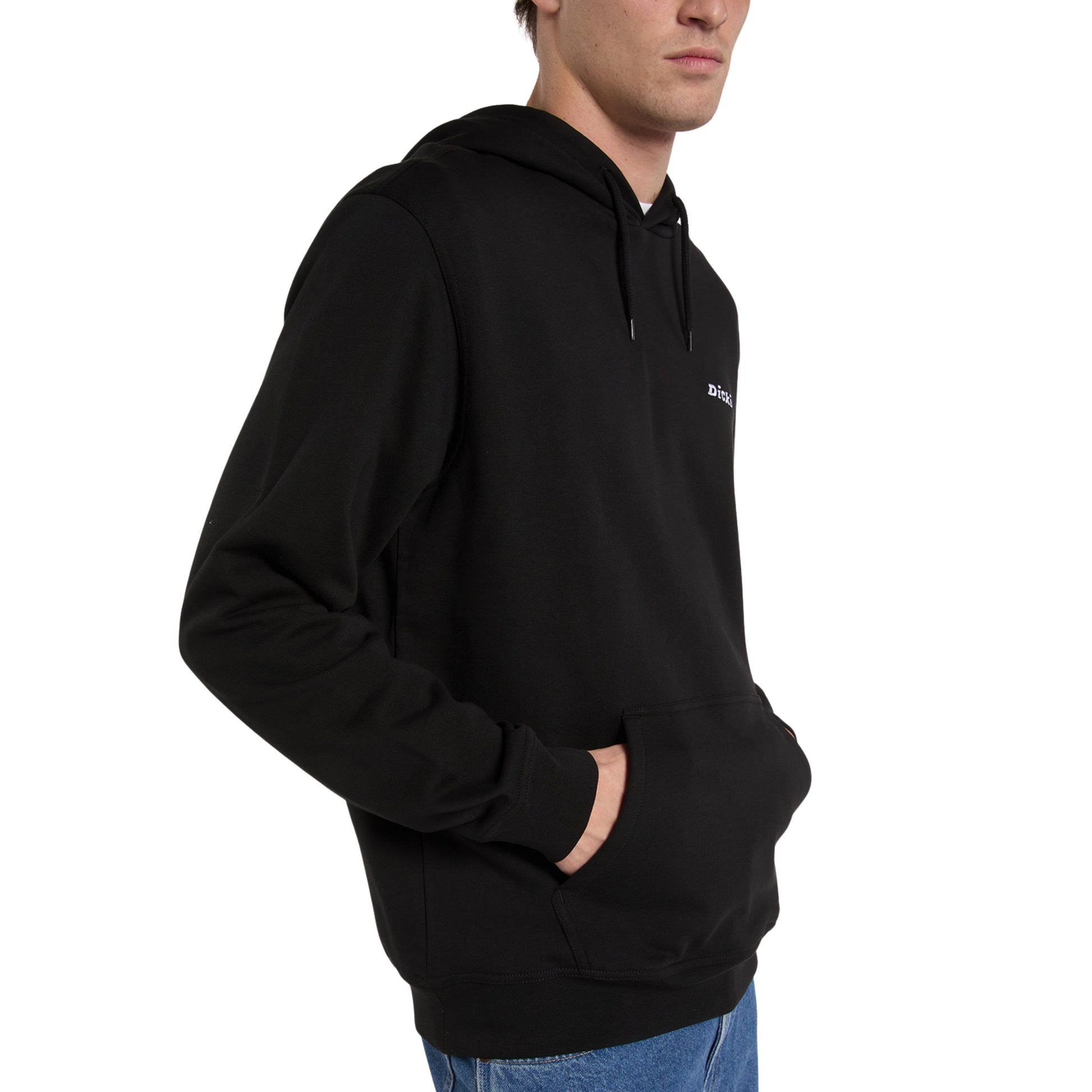 Sweat com carapuço para homem Dickies Loretto em Preto. Foto da parte da frente, vestida.