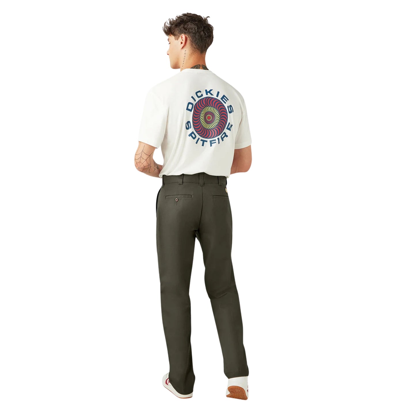 Calça para homem Dickies x Spitfire Double Knee em Verde Olive. Foto da parte de trás, vestida.