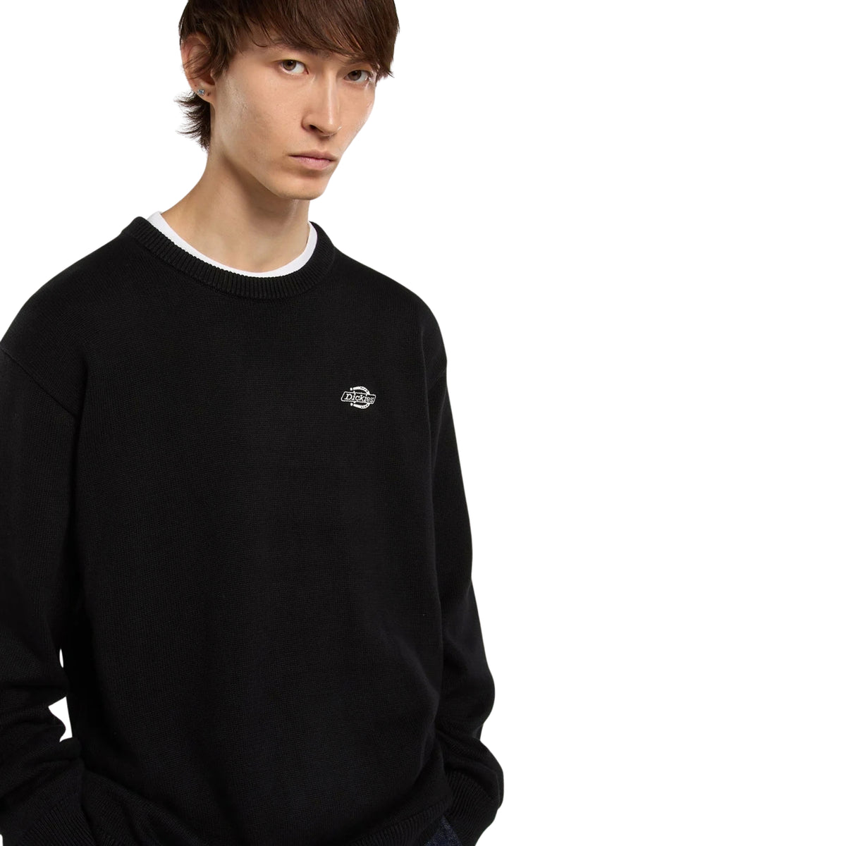 Camisola de malha para homem Dickies Summerdale preta — vista frontal aproximada, com gola redonda e logótipo bordado no peito.