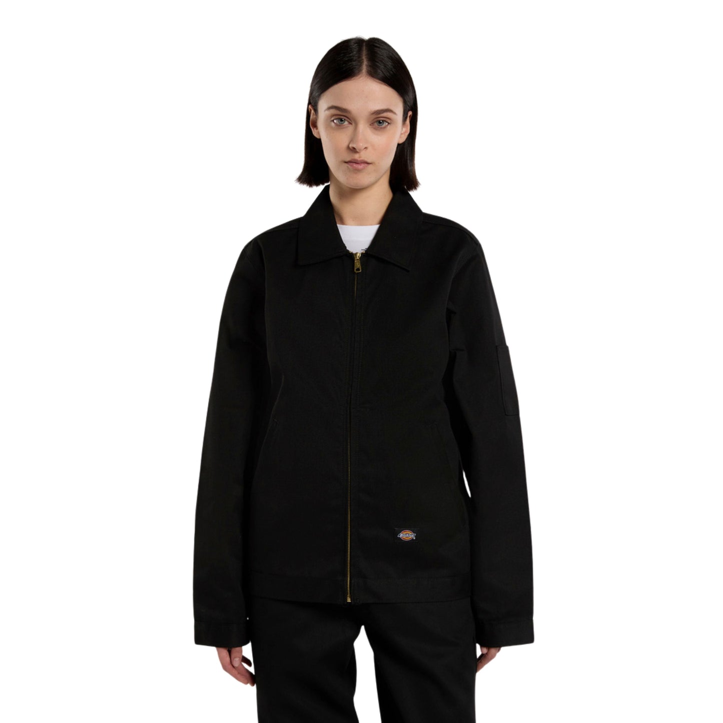 Casaco unissexo Dickies Unlined Eisenhower em Preto. Foto da parte da frente, vestido.