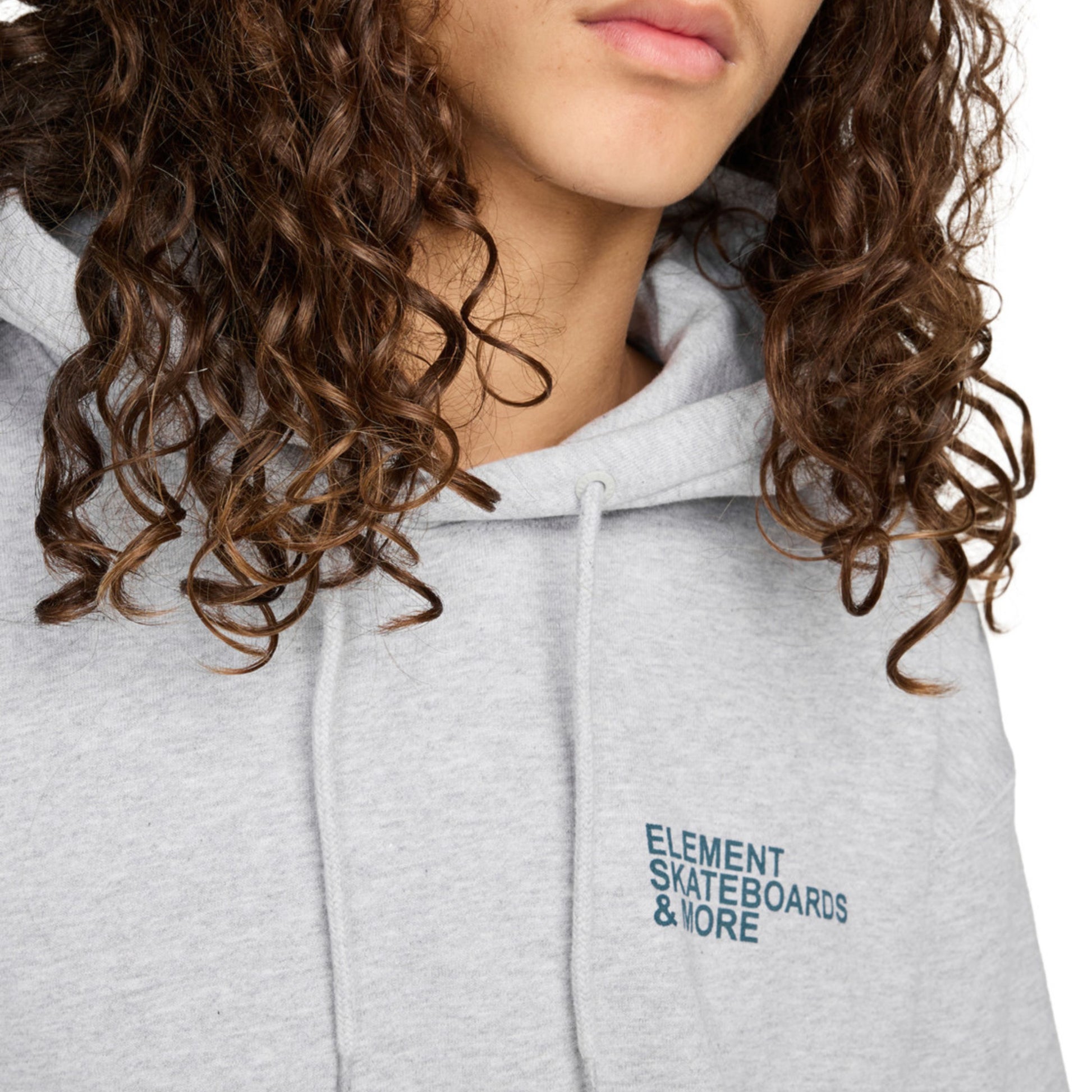 Sweat com carapuço para homem Element Motion Tree em Mid Grey Heather. Foto de detalhe da frente, vestida.