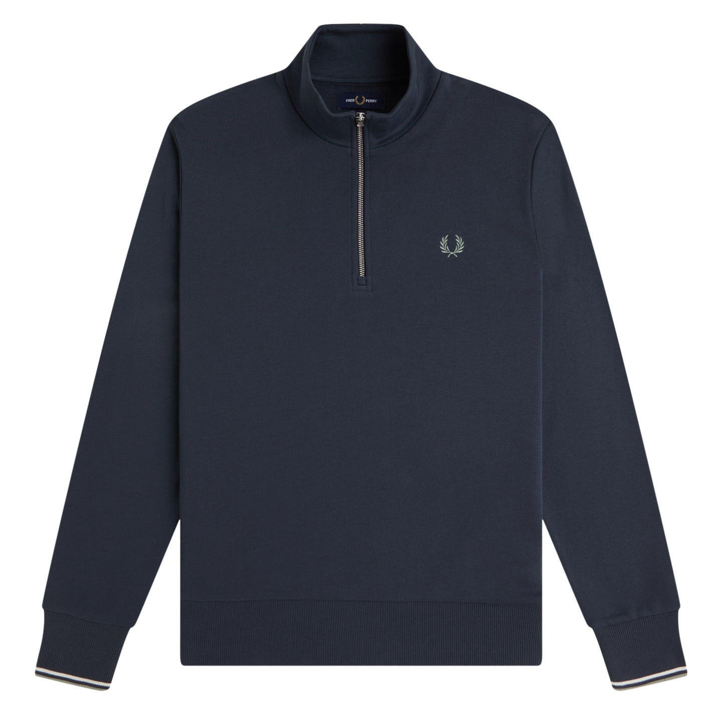 Sweat com meio-fecho Fred Perry Half Zip Sweatshirt em Dark Airforce — produto sem modelo, vista frontal, meio-fecho fechado, bordado Laurel Wreath em Seagrass no peito esquerdo e twin tipping nos punhos visíveis.