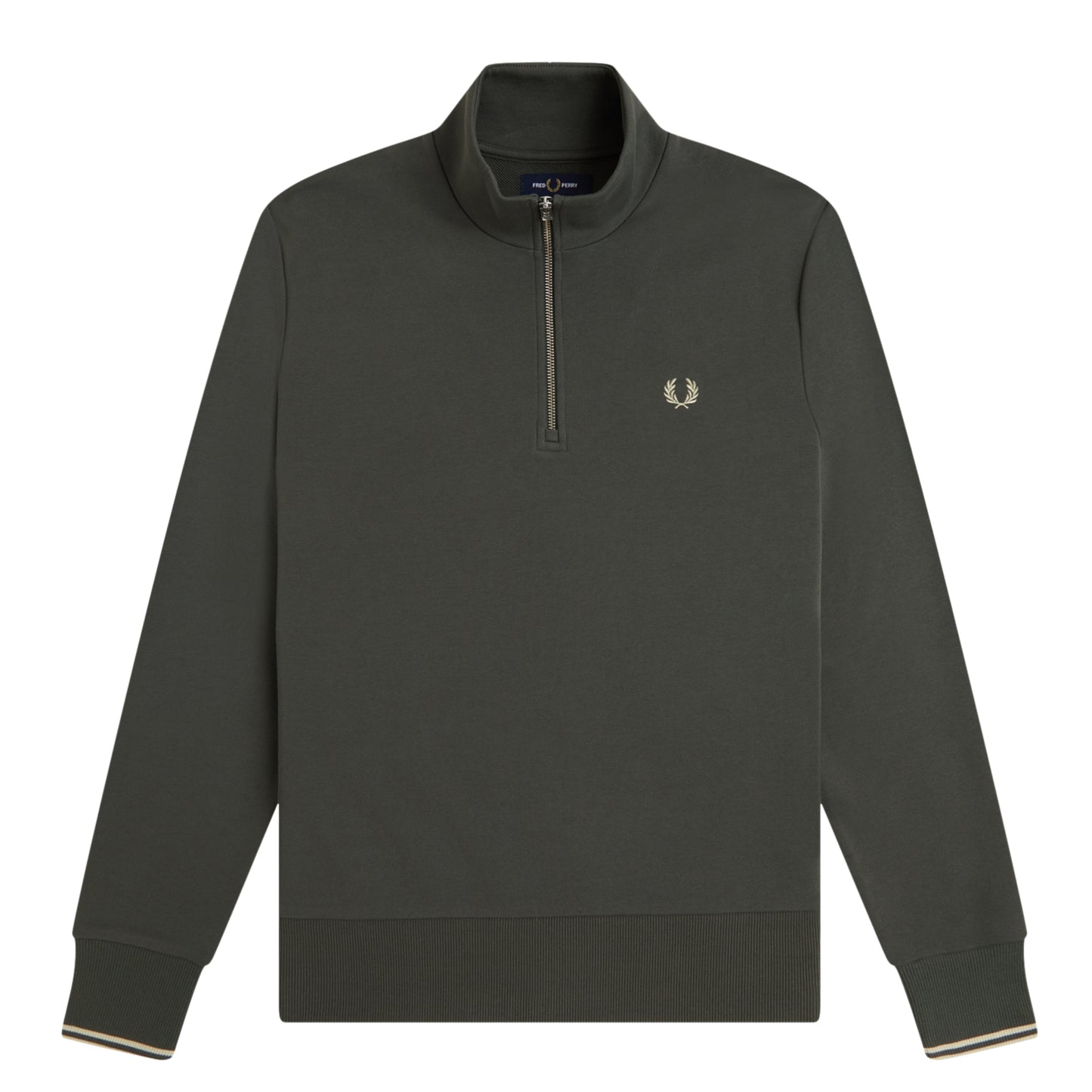 Sweat com meio-fecho Fred Perry Half Zip Sweatshirt em Field Green — produto sem modelo, vista frontal, meio-fecho fechado, bordado Laurel Wreath em Oatmeal no peito esquerdo, twin tipping Oatmeal nos punhos e parte inferior.