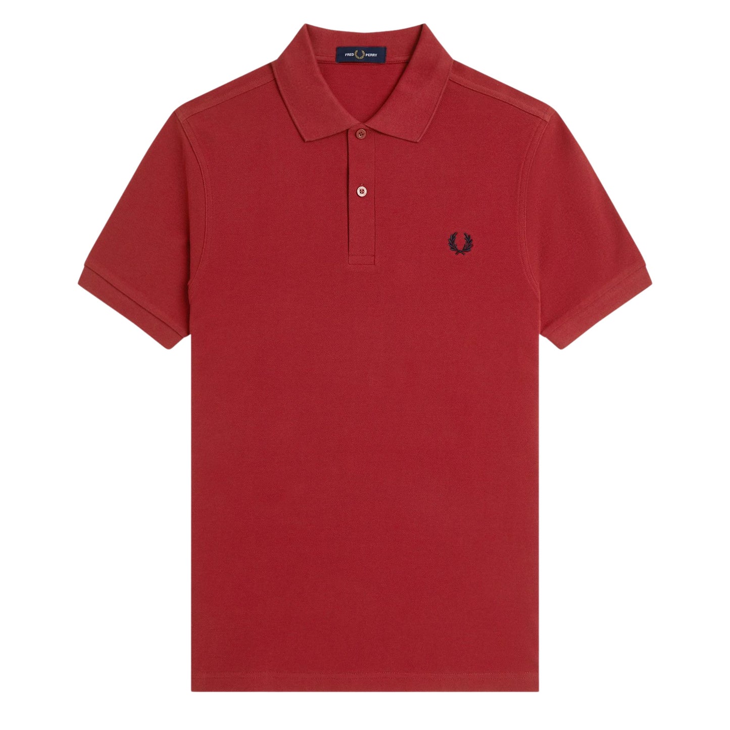 Polo de manga curta para homem Fred Perry em Vermelho Burnt/Azul Marinho. Foto da parte da frente.
