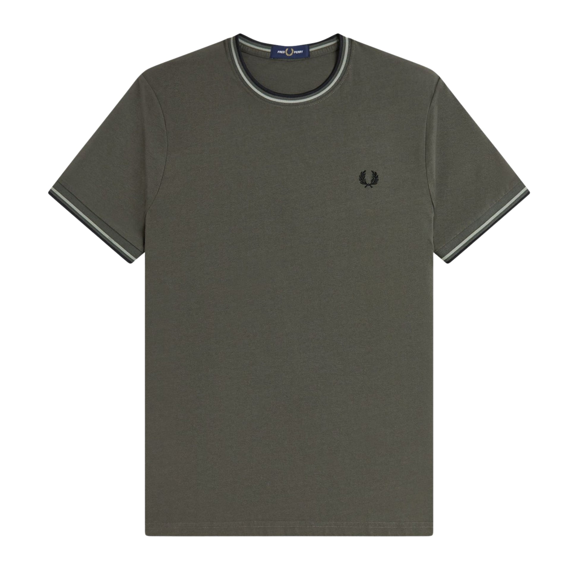 T-Shirt de manga curta para homem Fred Perry Twin Tipped em Verde Field/Seagrass/Preto. Foto da parte da frente.