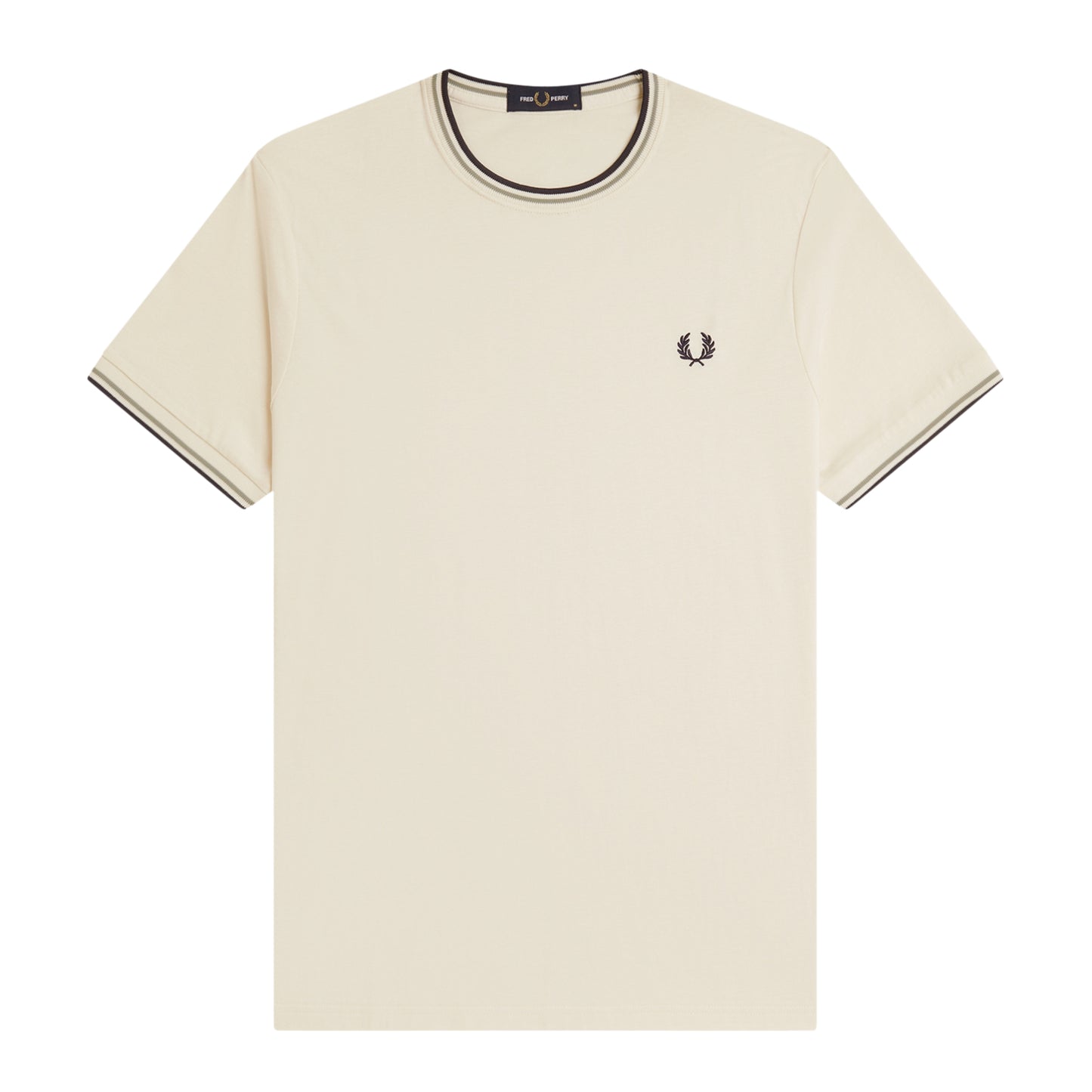 T-shirt Fred Perry Twin Tipped T-Shirt em Ecru — produto sem modelo, vista frontal, bordado Laurel Wreath em Dark Airforce no peito esquerdo, twin tipping Seagrass/Dark Airforce no colarinho e punhos, etiqueta Fred Perry na gola visível.