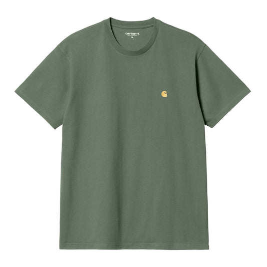 Carhartt WIP Short Sleeve Chase T-Shirt Duck Green/Gold. Foto da parte da frente.