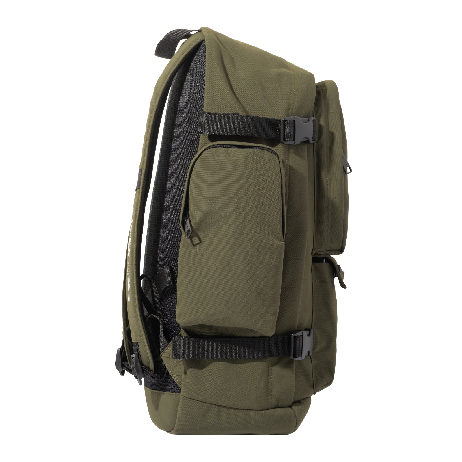 Carhartt WIP Kayton Backpack Office Green. Foto da lateral direita.