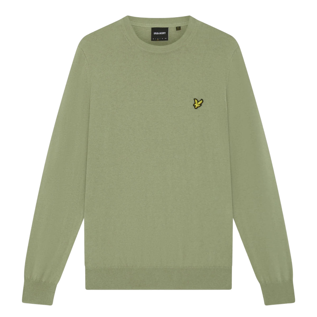 Camisola Lyle & Scott Cotton Merino em Jet Smoke Olive, verde-azeitona, vista de frente sem modelo, com gola redonda e águia amarela no peito esquerdo.