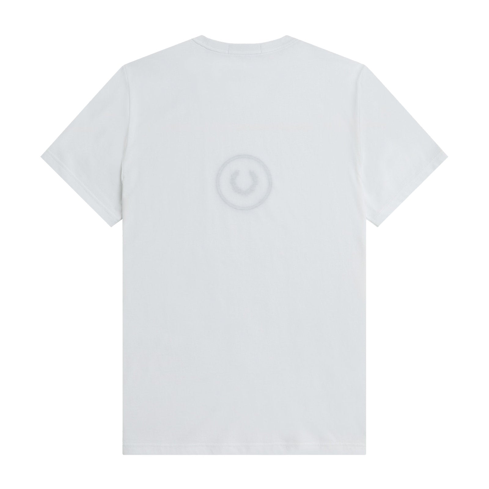 Fred Perry Circle Branding T-Shirt White. Foto da parte de trás.