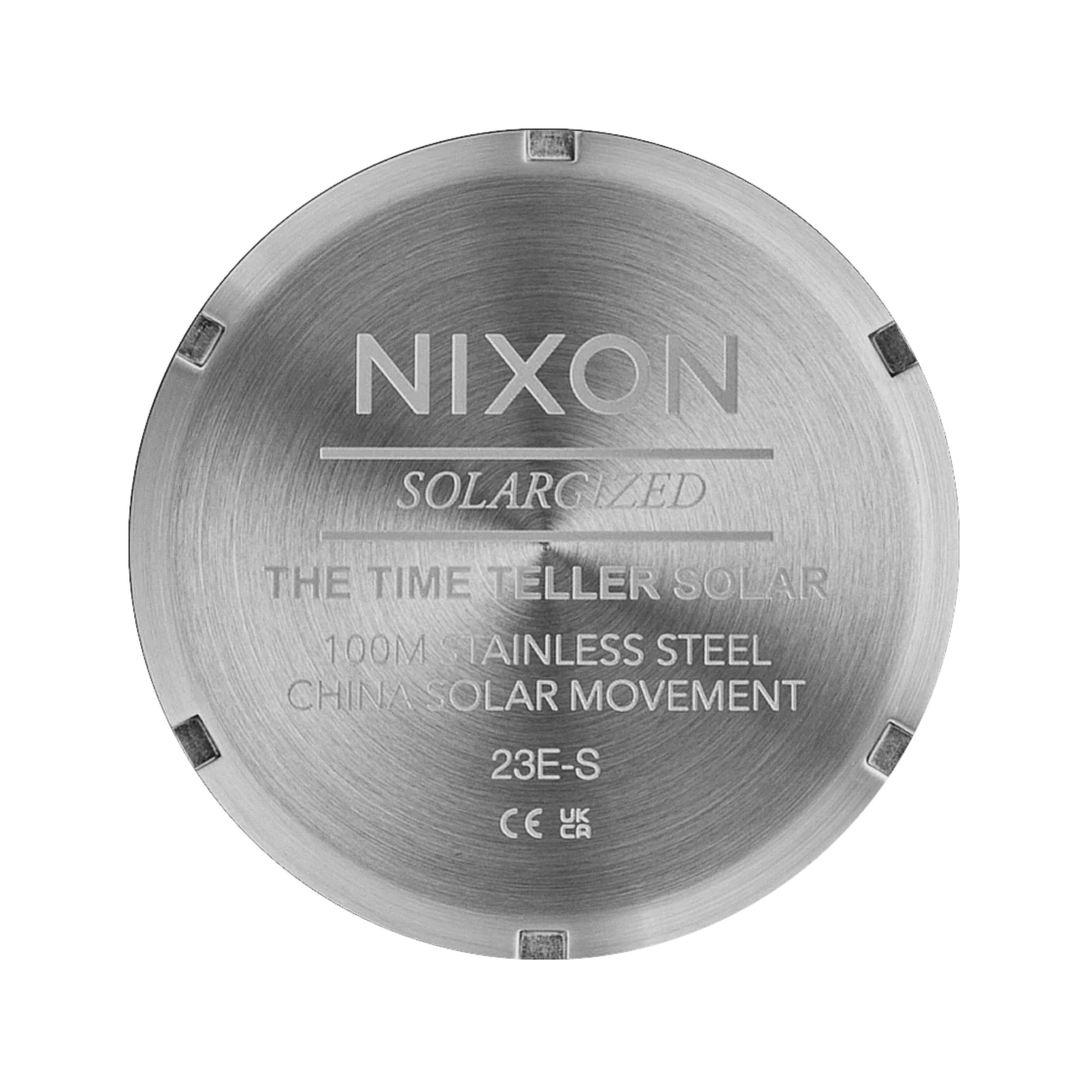 Relógio unissexo Nixon Time Teller Solar em Silver/Snow. Foto da tampa traseira.