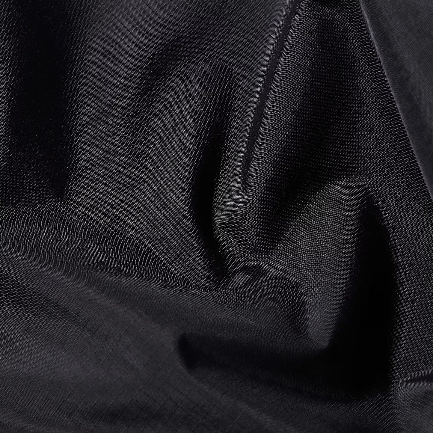 Casaco para homem The North Face Antora em Preto TNF. Foto de detalhe do tecido.