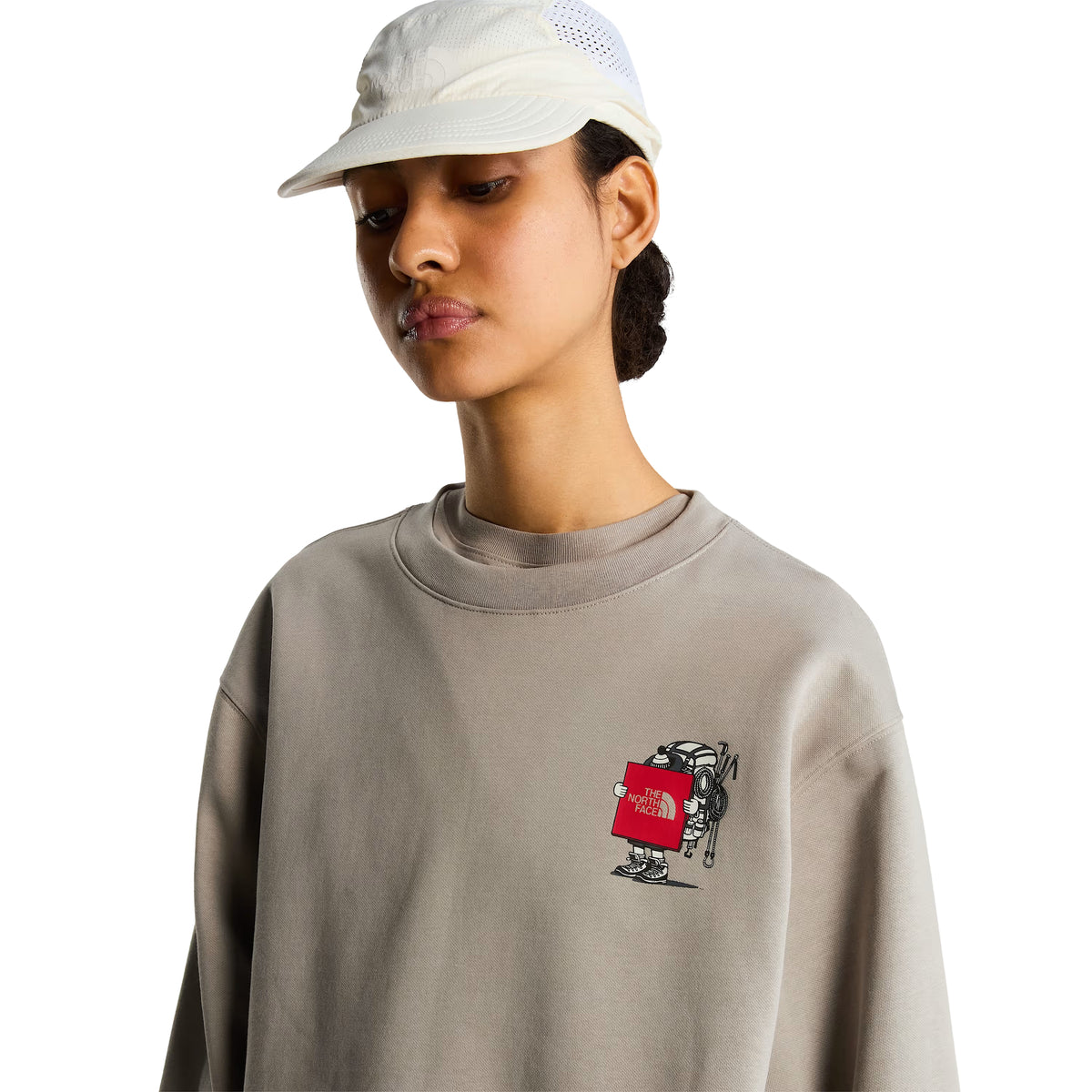 Sweatshirt unissexo The North Face Gear Up Get Out Relaxed Crew em Stone Slab