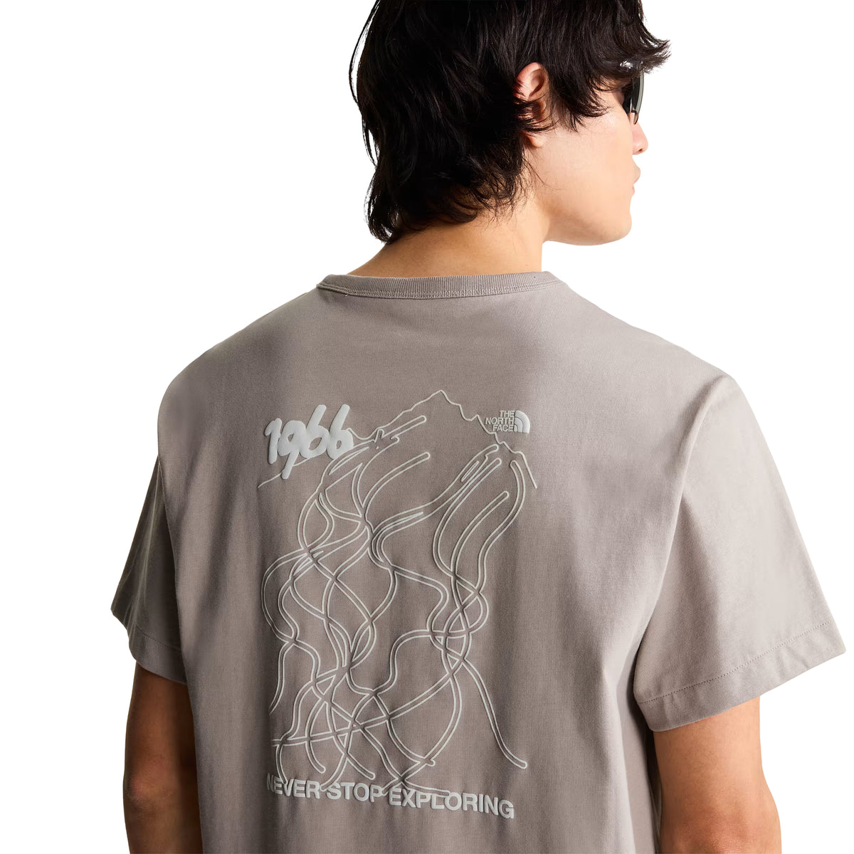 T-Shirt de manga curta unissexo The North Face NSE Slopes Relaxed em Stone Slab