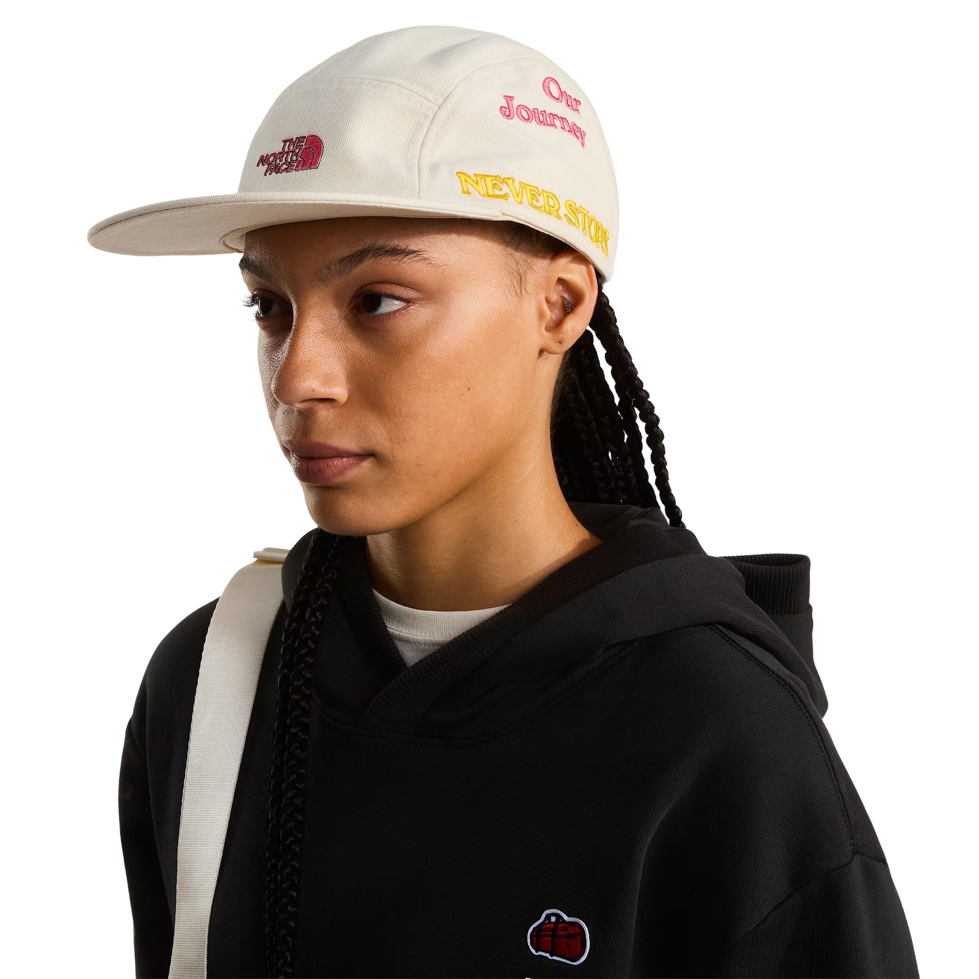 Boné unissexo The North Face Norm Camp em Branco Dune/Raw Undyed/Graphics. Foto da parte da frente.