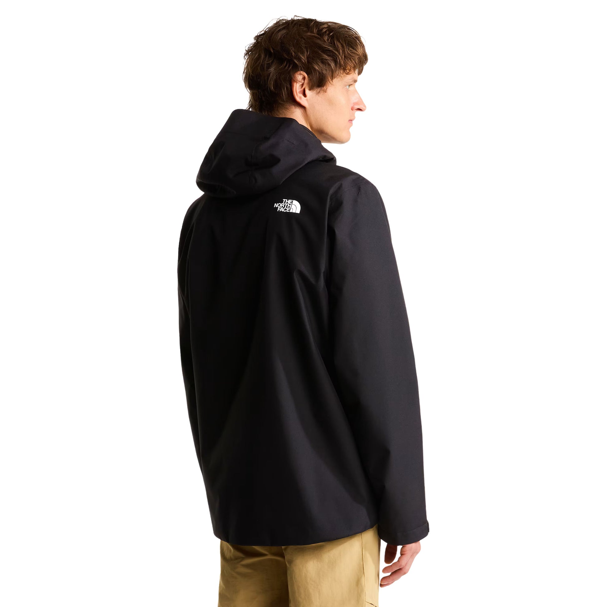 Casaco com carapuço para homem The North Face Quest Triclimate em Preto TNF/NPF. Foto da parte de trás, vestido.