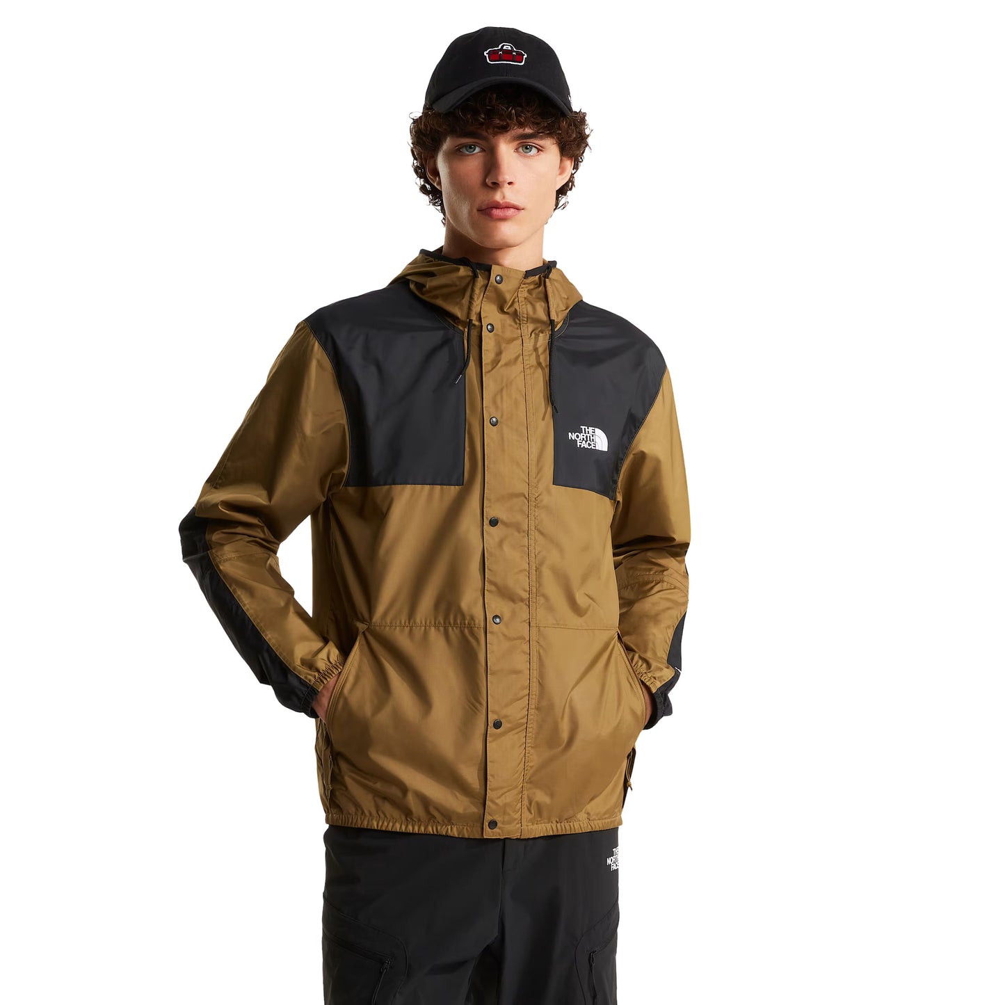 Casaco para homem The North Face Seasonal Mountain em Cedar. Foto da parte da frente, vestido.